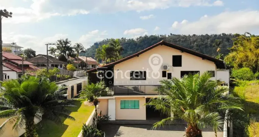 Casa com 4 quartos à venda em Água Verde, Blumenau
