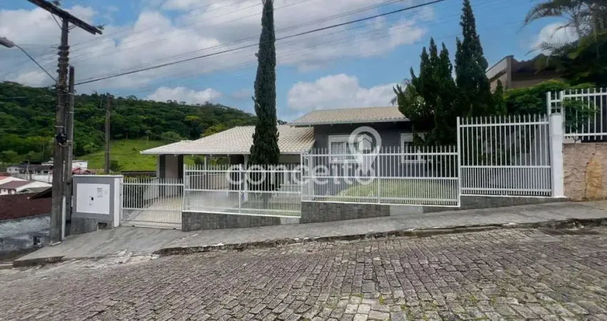 Casa com 3 quartos à venda em Água Verde, Blumenau