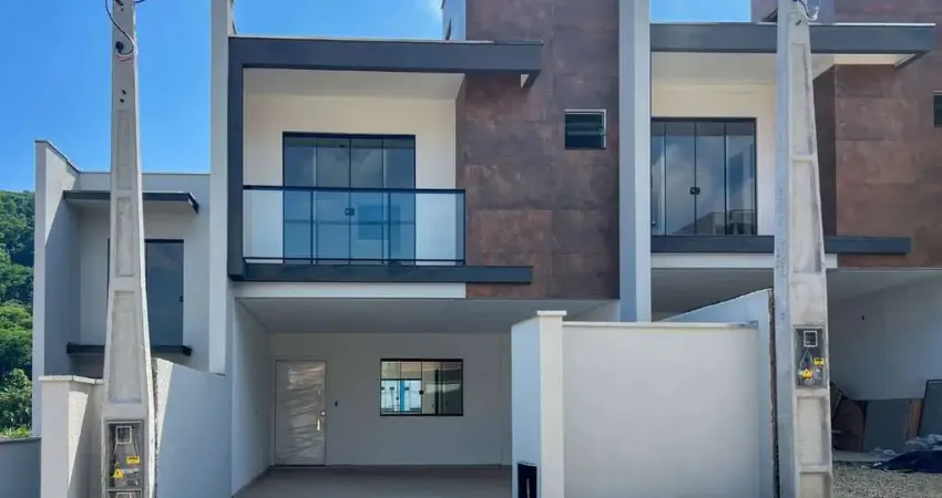 Casa com 3 quartos à venda em Água Verde, Blumenau