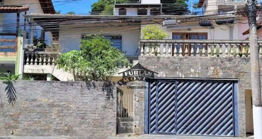 Casa com 3 dormitórios à venda, 249 m² de por R$750.000,00 por  R$ 698.000 - Jardim dos Ipês - Cotia/SP