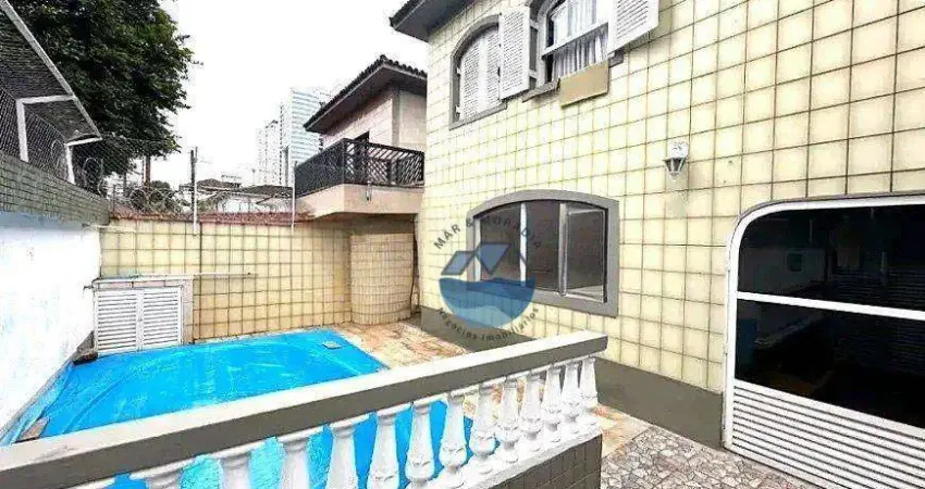 Casa Estilo Sobrado à Venda com 3 Quartos, 160m² - Bairro Aparecida, Santos
