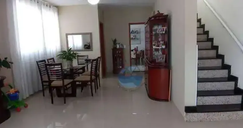 Sobrado à venda, 235 m² por R$ 1.500.000,00 - Embaré - Santos/SP