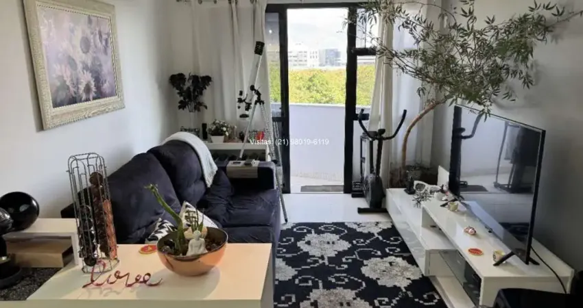 Apartamento mobiliado na Barra da Tijuca, no Barra Bali, 2 quartos, andar alto, com ônibus coletivo