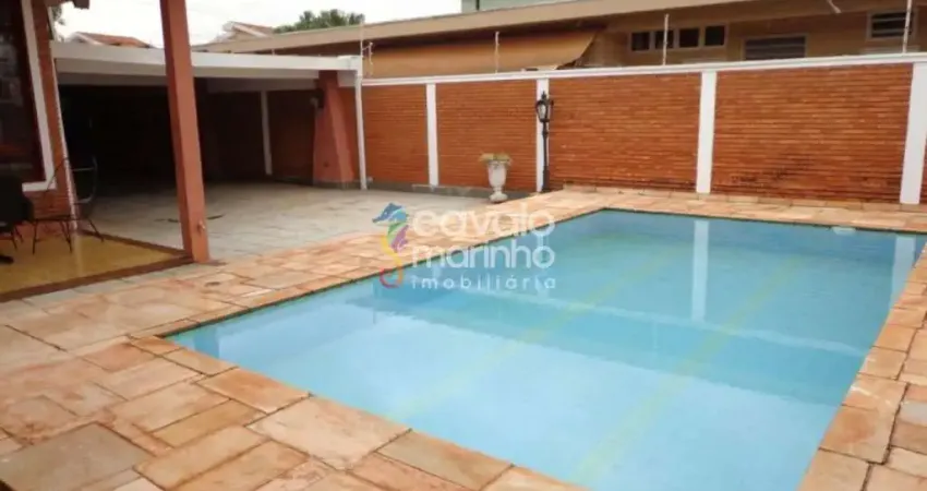 Casa à venda com 4 quartos, piscina e 6 vagas, 424m² - Ribeirânia.