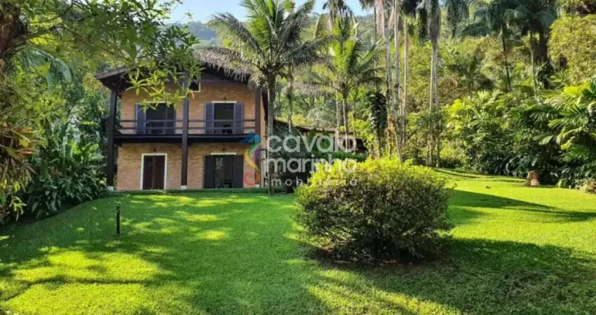 Casa à venda com 4 quartos, 260m² - praia vermelha - ubatuba/sp