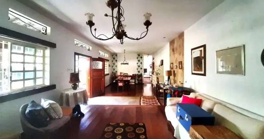 Casa com 4 dormitórios à venda, 323 m² por R$ 1.300.000,00 - Parque dos Lima - Franca/SP
