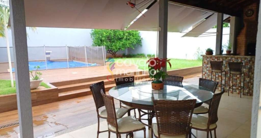 Casa à venda com 3 quartos, piscina e 6 vagas, 285 m² - Ribeirânia.