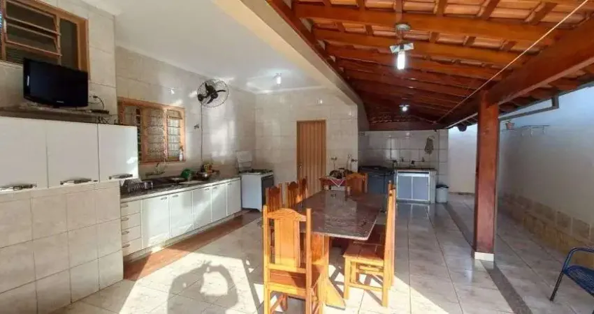 Casa com 3 dormitórios à venda, 385 m² por R$ 1.415.000,00 - Bonfim Paulista - Jardim Emília - Ribeirão Preto/SP