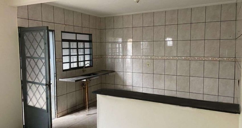 Casa à venda de 139m² com 3 dormitórios no Quintino Facci II.
