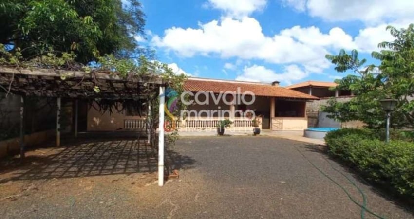 Chácara á venda com 2 quartos, 1638 m² - Condomínio D` Avila - Bonfim Paulista.