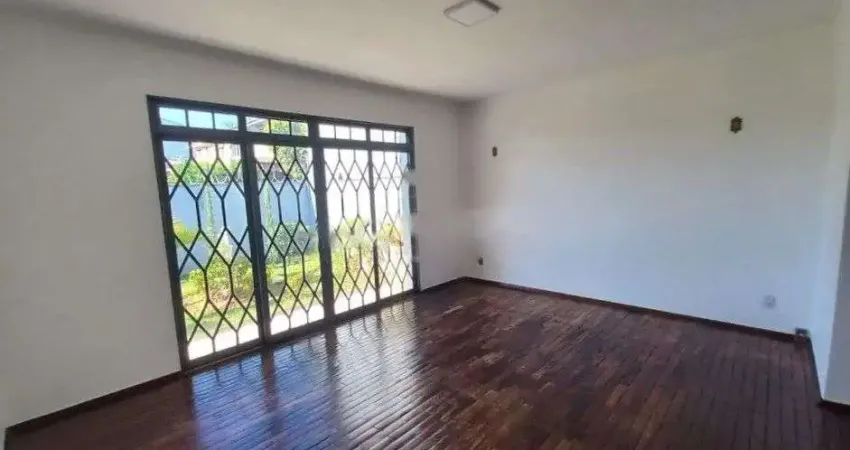 Casa com 4 dormitórios à venda, 310 m² por R$ 750.000 - Jardim Sumaré - Ribeirão Preto/SP
