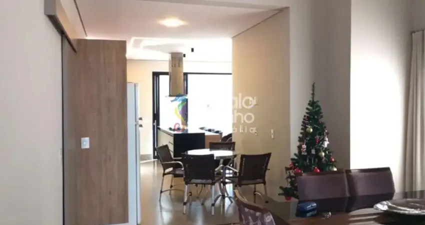 Casa à venda com 3 quartos, 179m² - Villa Di San Paolo - Quintas de São José.