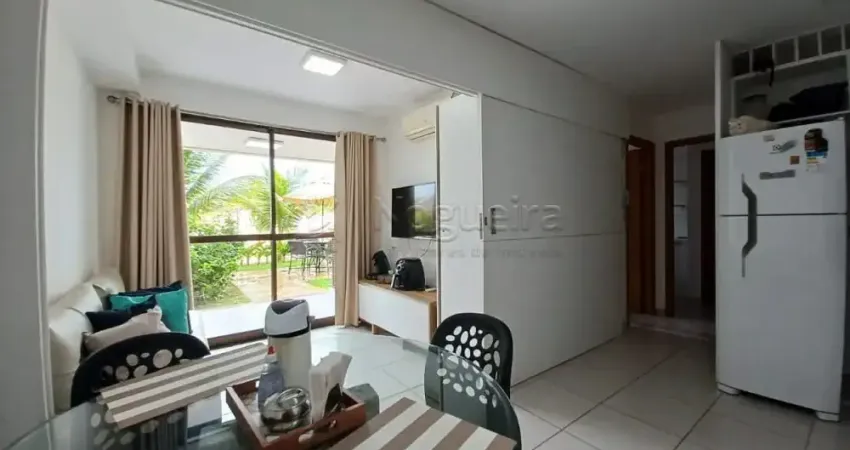 Excelente flat mobiliado localizado na praia do Cupe com 55m².