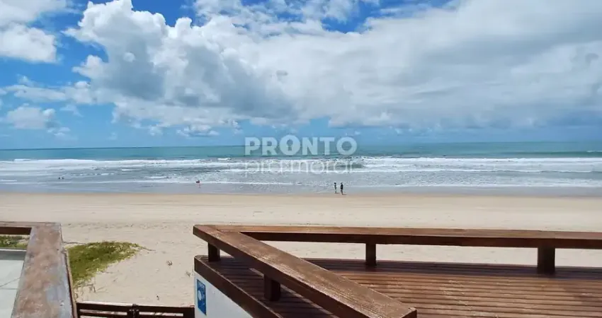 Casa beira-mar mobiliada em Porto de Galinhas: viva o privilégio de morar com os pés na areia!