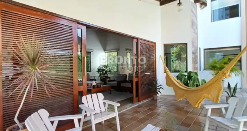 Casa com 864m², em uma localização com acesso total e com privacidade, oportunidade