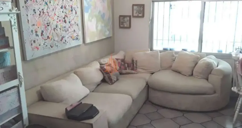 Sobrado 228m² com 4 quartos, 2 suítes à Venda no Anália Franco