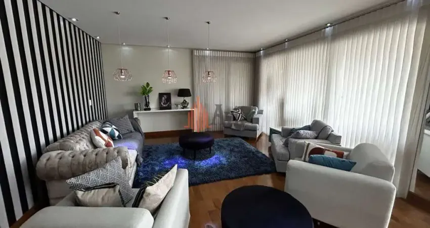 Apartamento a Venda Tatuapé 234m2 4 Suítes 4 vagas + Deposito