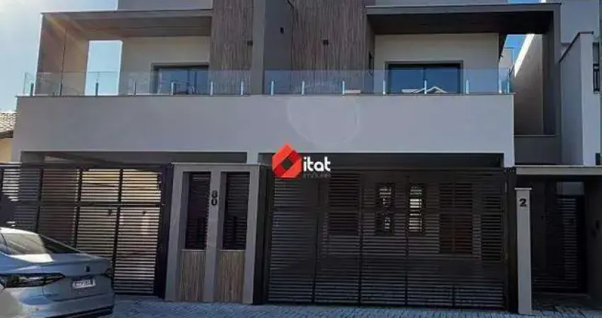 Geminado Exclusivo de 197 m² com Piscina e Acabamentos Premium