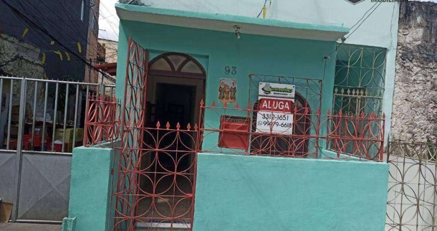 Casa com 2 quartos para alugar, 67 m² por R$ 800/mês - Caminho de Areia - Salvador/BA