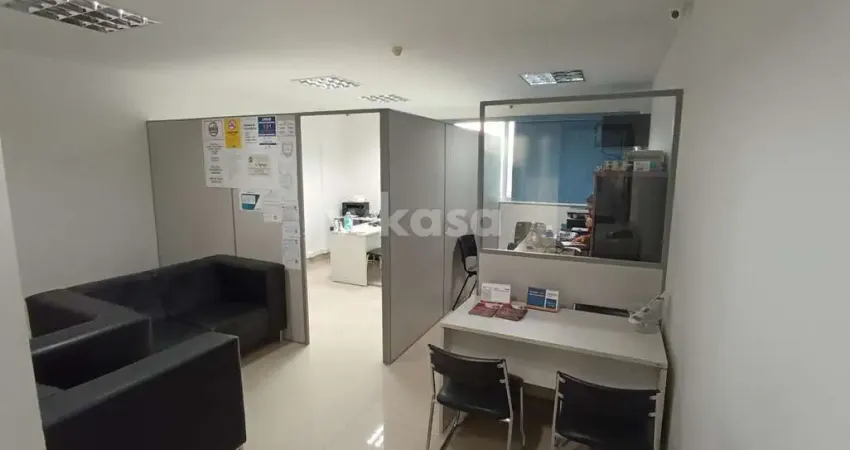 Sala comercial à venda no Parque Residencial Laranjeiras, Serra 