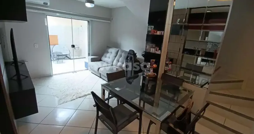 Casa de Condomínio em Morada de Laranjeiras  -  Serra