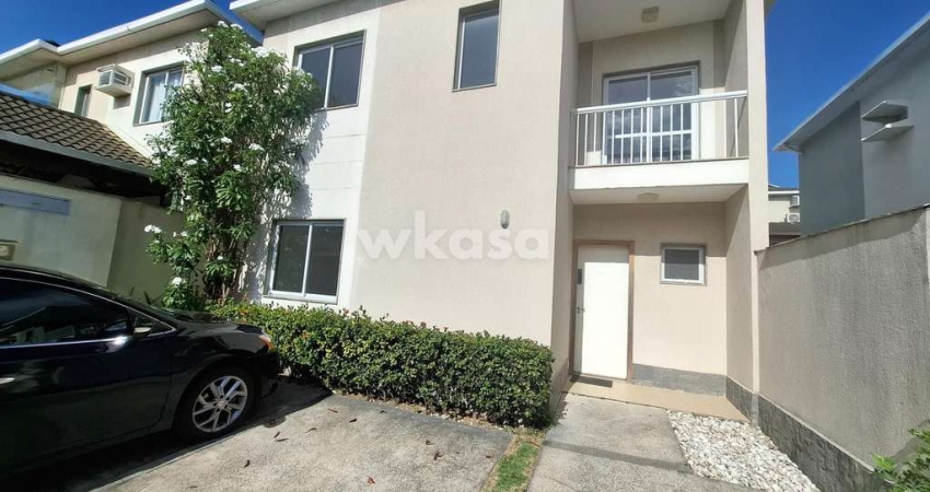 Casa de Condominio em Colina de Laranjeiras  -  Serra