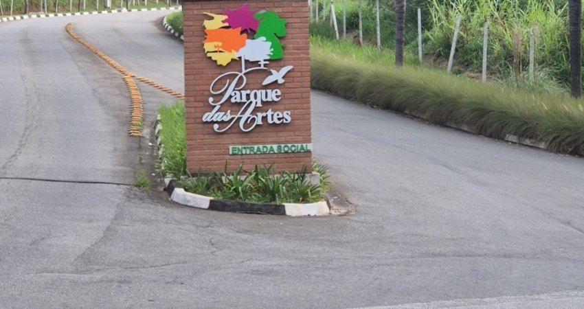 Lote - Condomínio Parque das Artes