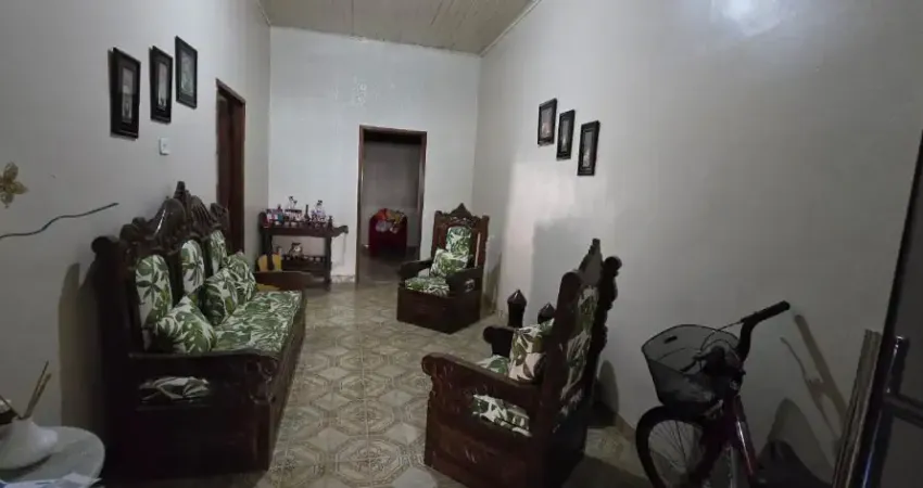 Casa com 3 quartos à venda na Rua Bela Vista, 675, Pequi, Eunápolis