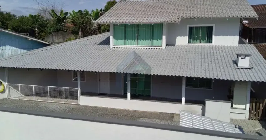 Casa com 5 quartos para alugar na Rua Florianópolis, 3652, Jarivatuba, Joinville