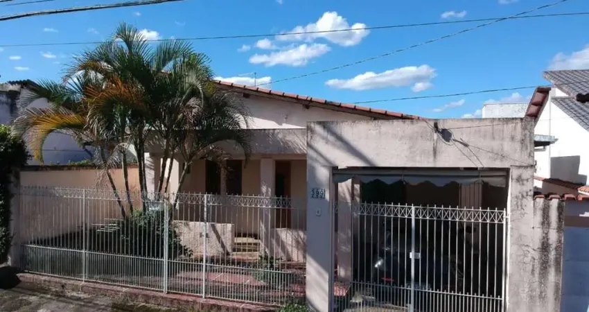 Casa para Venda em Cachoeira Paulista, Parque Primavera, 3 dormitórios, 1 suíte, 1 banheiro, 1 vaga