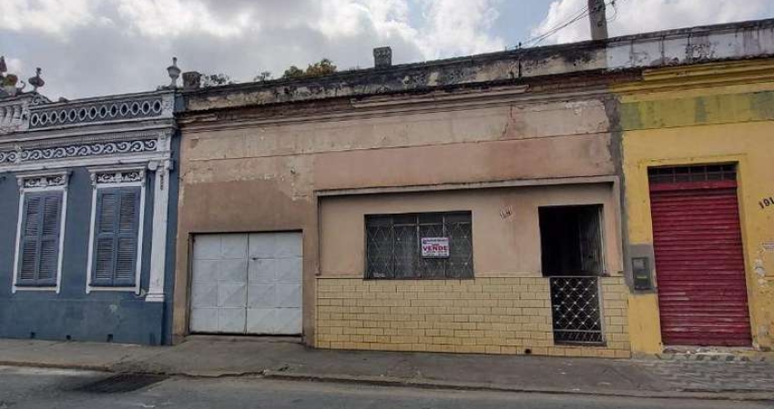 Casa para Venda em Cachoeira Paulista, Centro, 4 dormitórios, 2 banheiros, 2 vagas