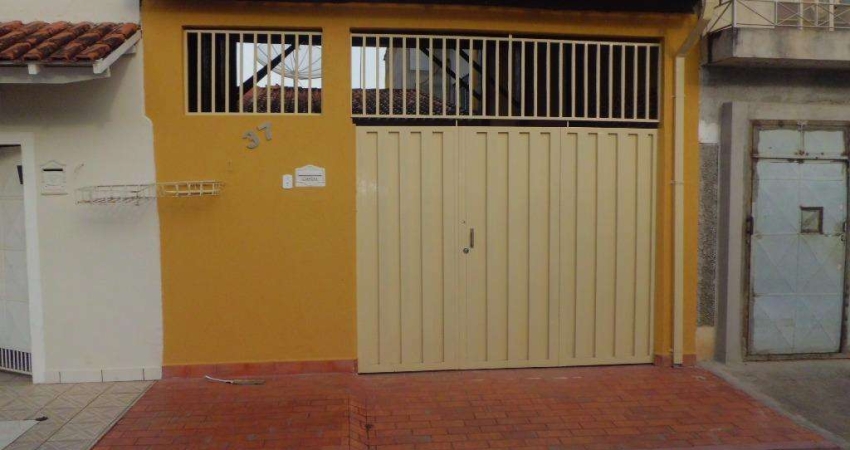 Casa para Venda em Cachoeira Paulista, Margem Esquerda, 3 dormitórios, 3 banheiros