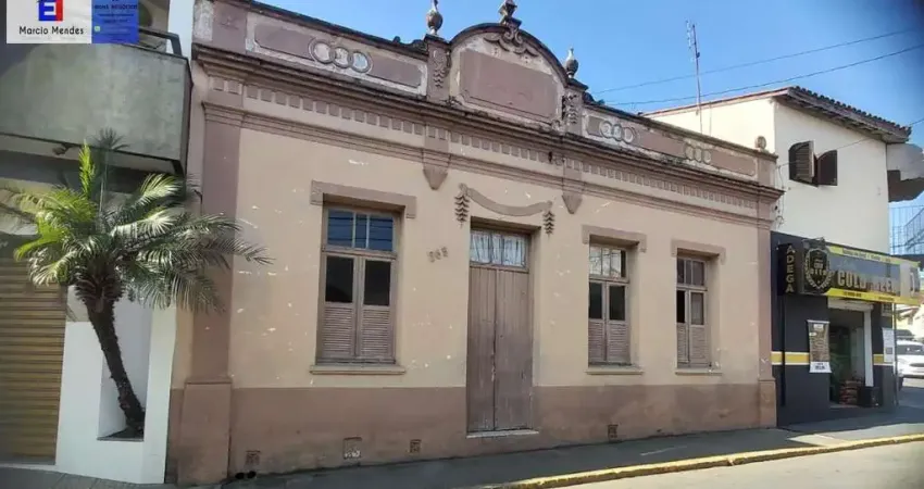 Casa para Venda em Cachoeira Paulista, Centro, 4 dormitórios, 2 banheiros