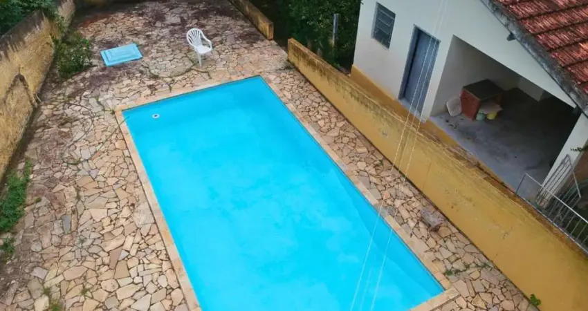 Casa para Venda em Cachoeira Paulista, Alto da Bela Vista, 3 suítes, 6 vagas