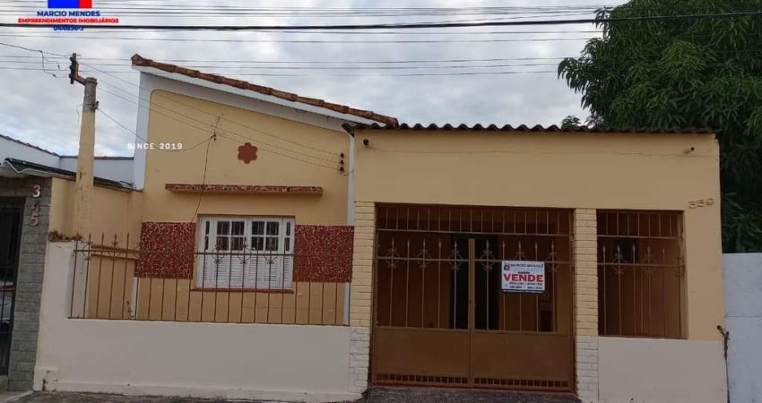 Casa para Locação em Cachoeira Paulista, Vila Carmem, 2 dormitórios, 2 banheiros, 1 vaga