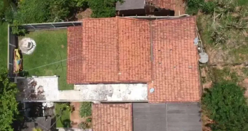 Casa à venda na Rodovia dos Tropeiros, 660, Bairro do Sapé, Cachoeira Paulista