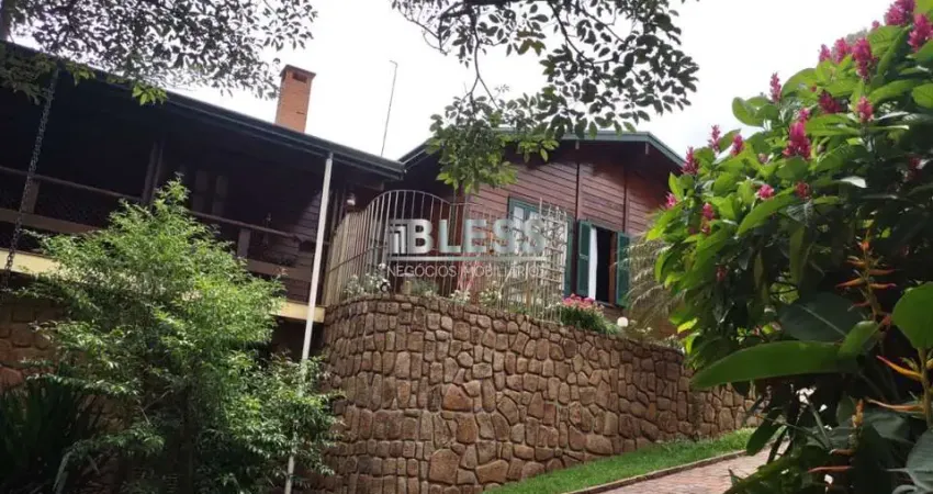 Venda de Casa em Condomínio de Alto Padrão em Campo Limpo Paulista-SP: 5 Quartos, 5 Suítes, 3 Salas, 5 Banheiros, 10 Vagas de Garagem!
