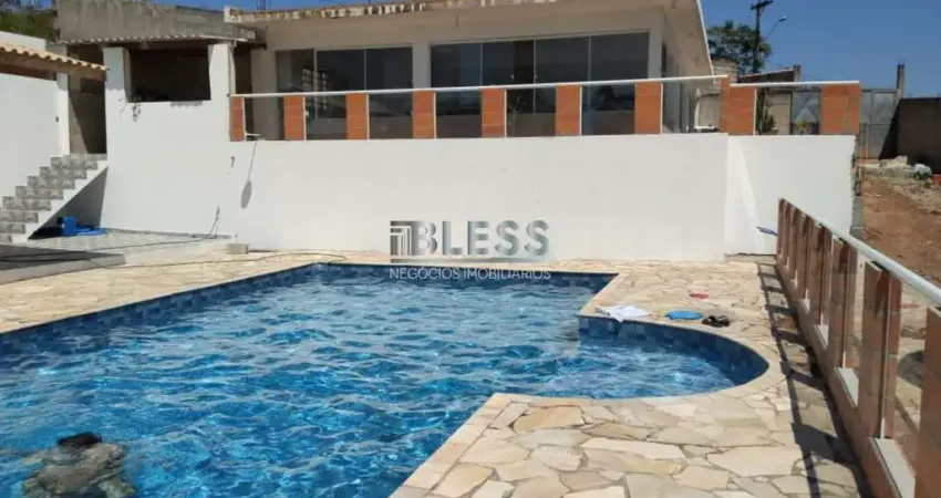Chacara à venda- -1150 m2- 200 m2 AC-2 quartos-1 suite-C.L.Paulista- ref.CH000304