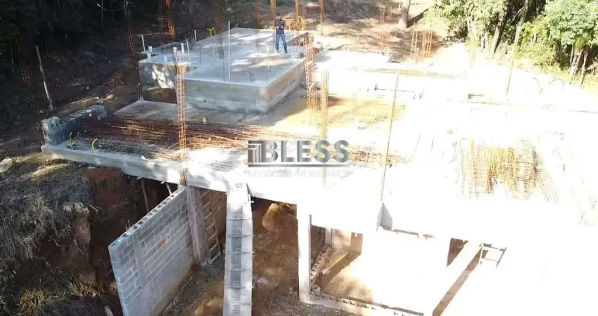 Terreno em declive à venda no condomínio de alto padrão fazenda campo verde (caxambu - jundiaí)! Projeto arquitetônico aprovado pela prefeitura!