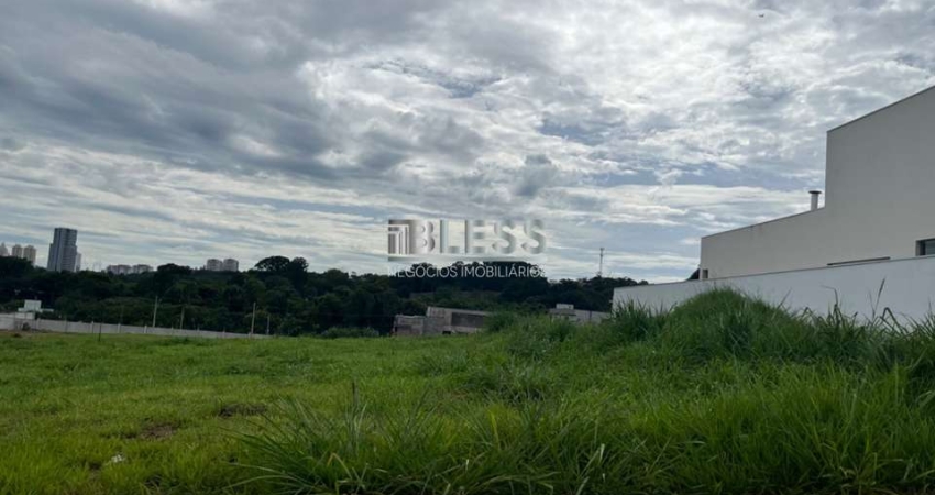 TERRENO PLANO À VENDA NO CONDOMÍNIO DE ALTO PADRÃO RESERVA MARAJOARA (JARDIM SAMAMBAIA - JUNDIAÍ)! TC00047