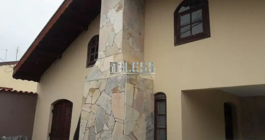 CASA Á VENDA NA VILA SANTA TEREZINHA - VÁRZEA PAULISTA