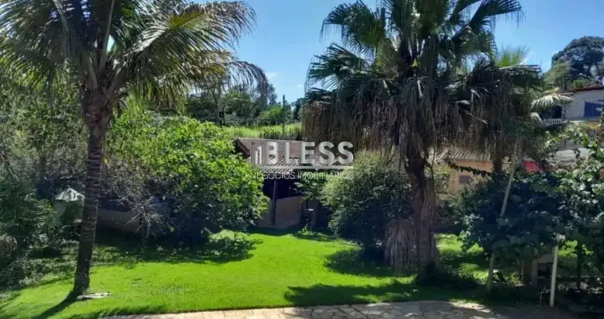 CHÁCARA À VENDA EM VÁRZEA PAULISTA COM 1900M²