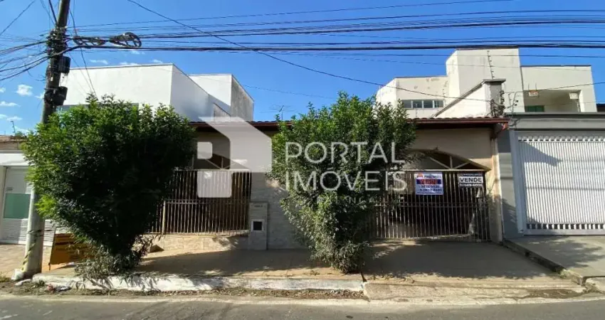 Casa para venda, 5 quartos, 2 suítes, 3 vagas, Santa Maria - Timóteo/MG - CA333
