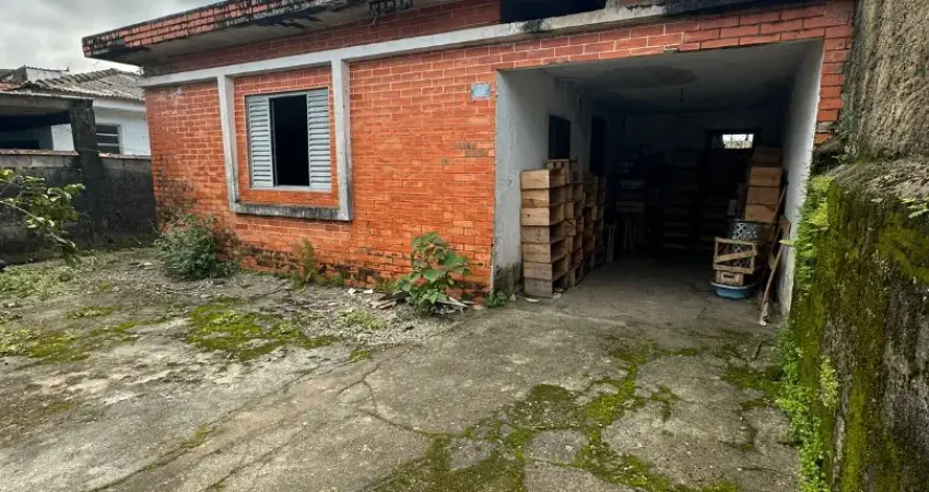 Casa com 3 quartos à venda no Parque das Bandeiras, São Vicente