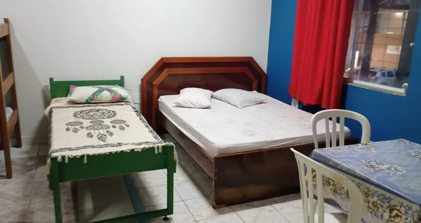 Sem mobília! kitnet para locação definitiva na praia da maranduba!