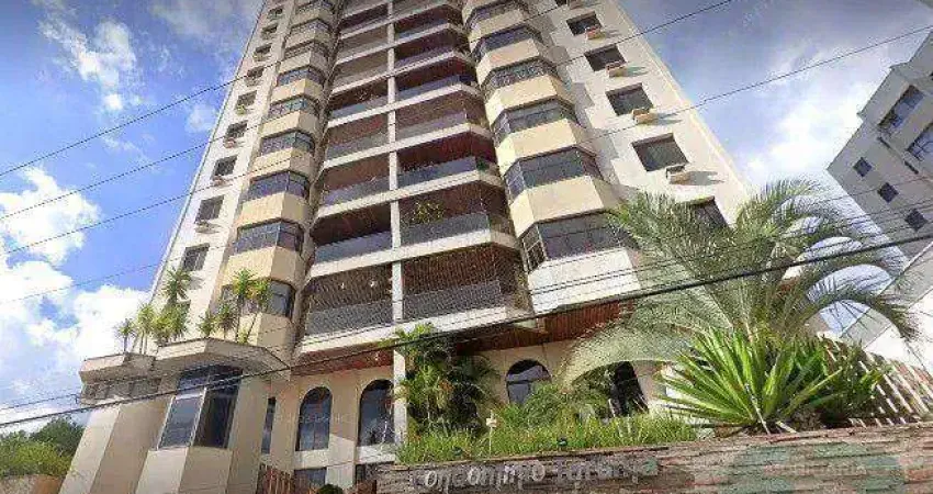 Apartamento com 3 dormitórios à venda, 210 m² por R$ 900.000,00 - Edifício Tarumã - Sorocaba/SP