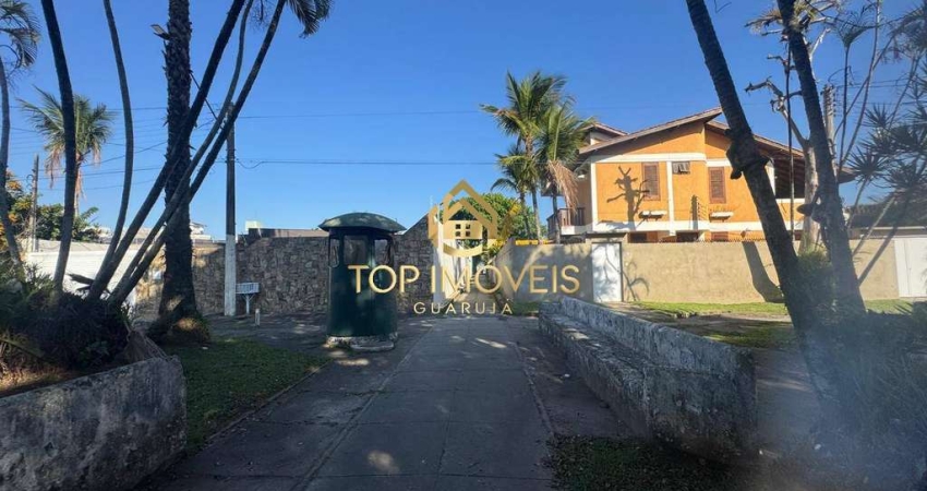 Casa térrea com edicula a 2 Quadras da Praia na Enseada Guarujá SP