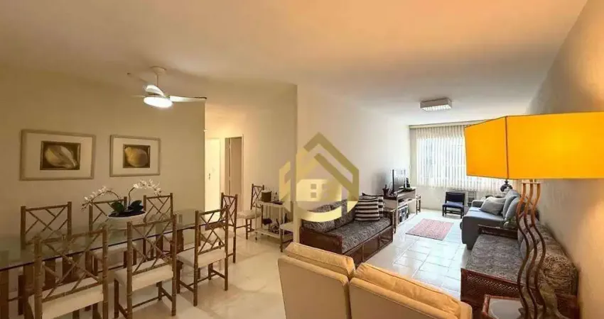 Apartamento na quadra da praia com 3 dormitórios à venda por r$ 600.000 - praia das pitangueiras - guarujá/sp