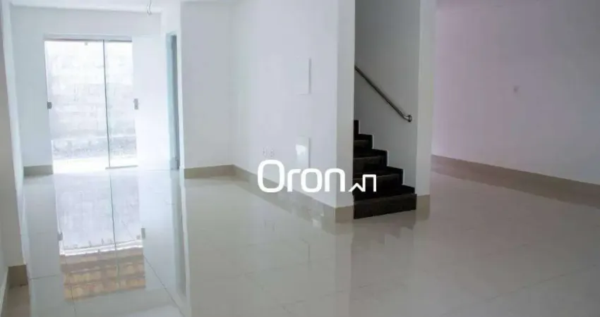 Sobrado com 3 dormitórios à venda, 161 m² por R$ 785.000,00 - Sítios Santa Luzia - Aparecida de Goiânia/GO