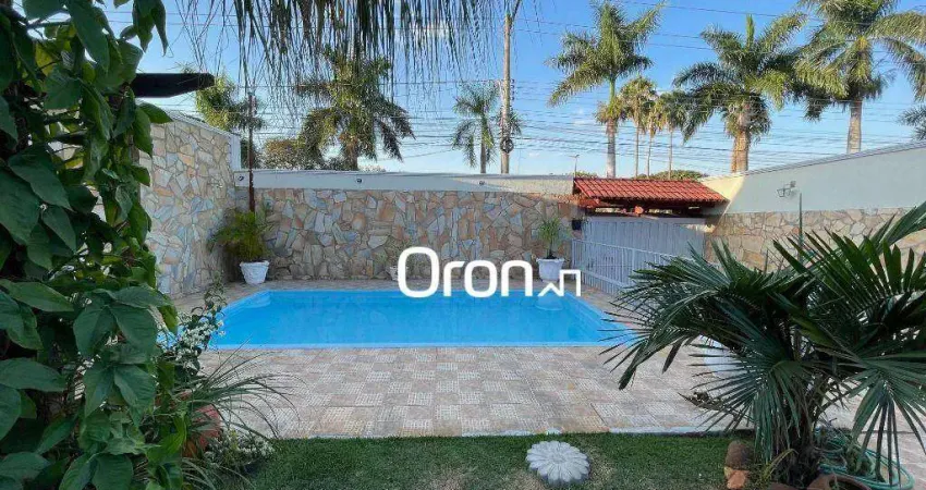 Casa com 3 dormitórios à venda, 225 m² por R$ 750.000,00 - Jardim Vila Boa - Goiânia/GO